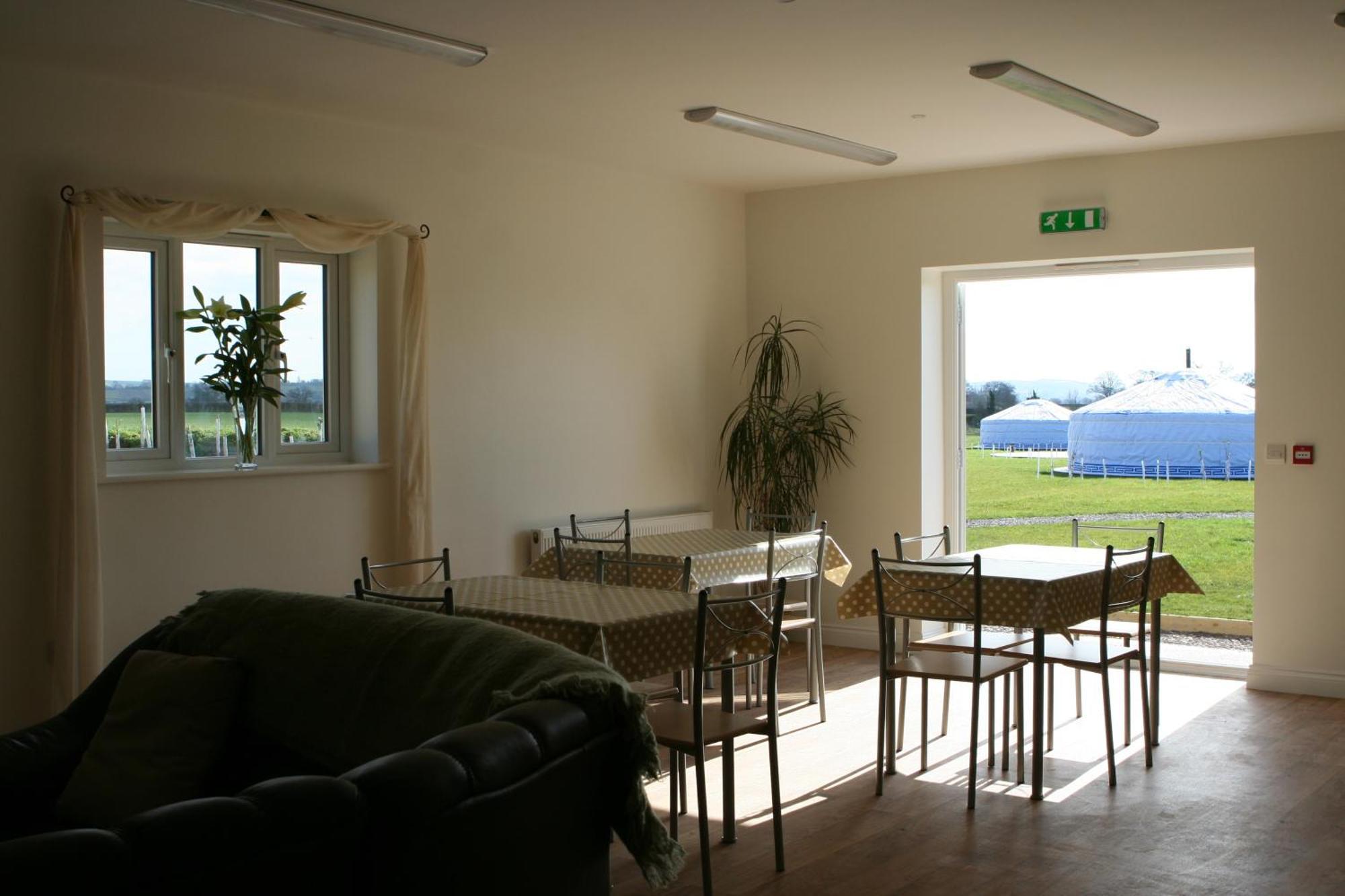 Hotel Caalm Camp Stour Provost Exterior foto